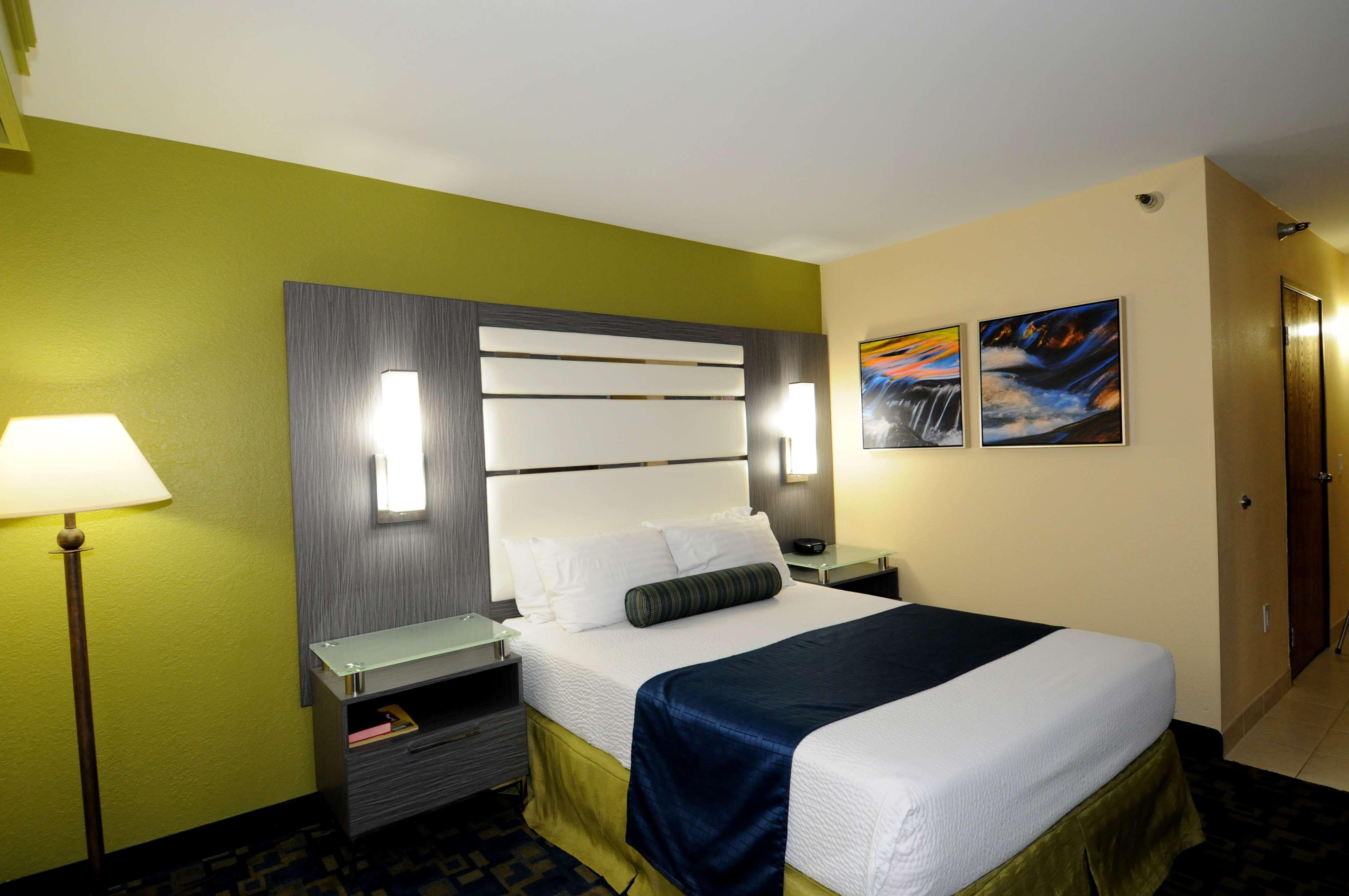 Best Western Antelope Inn & Suites Red Bluff Bagian luar foto