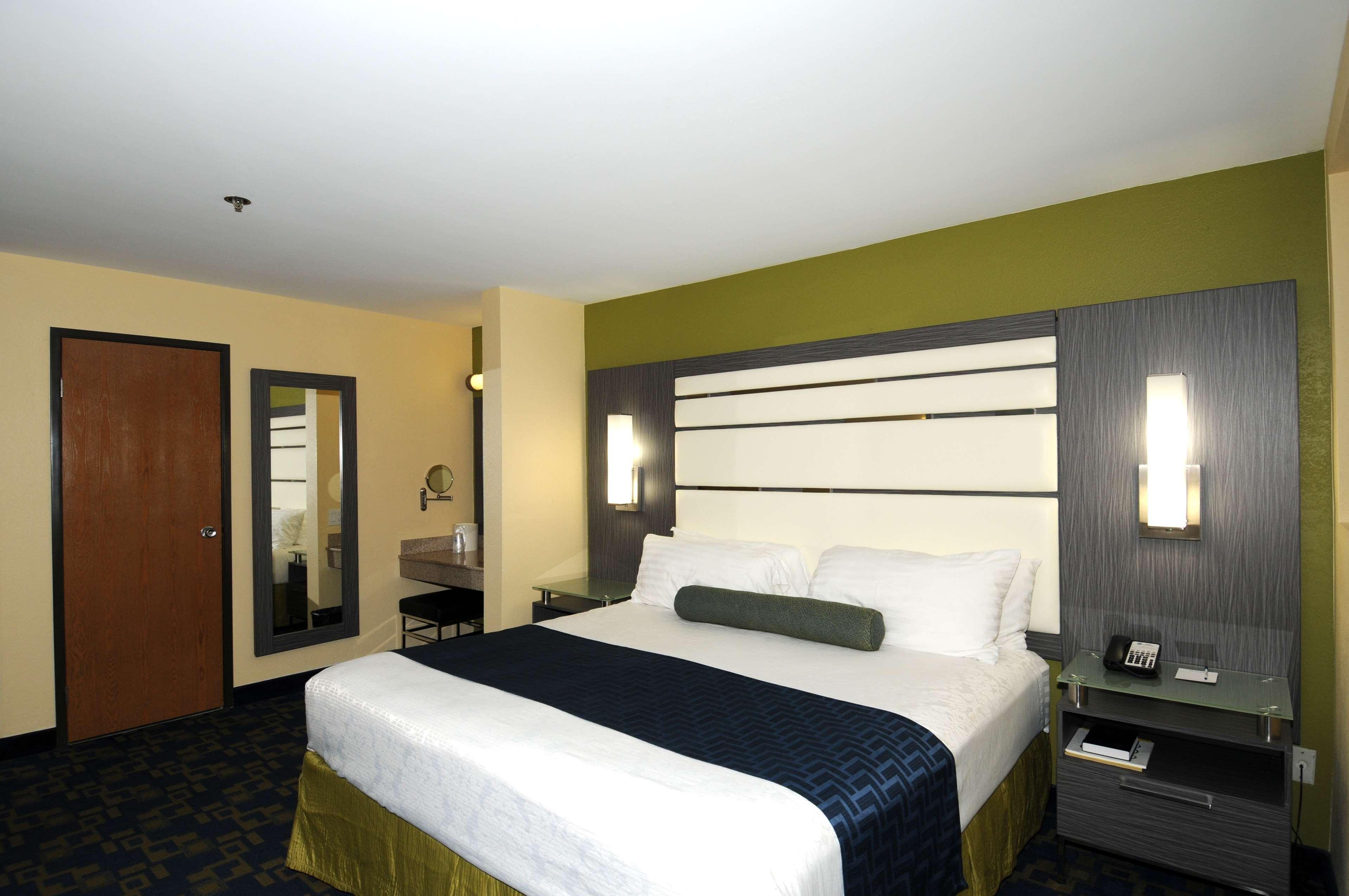 Best Western Antelope Inn & Suites Red Bluff Bagian luar foto