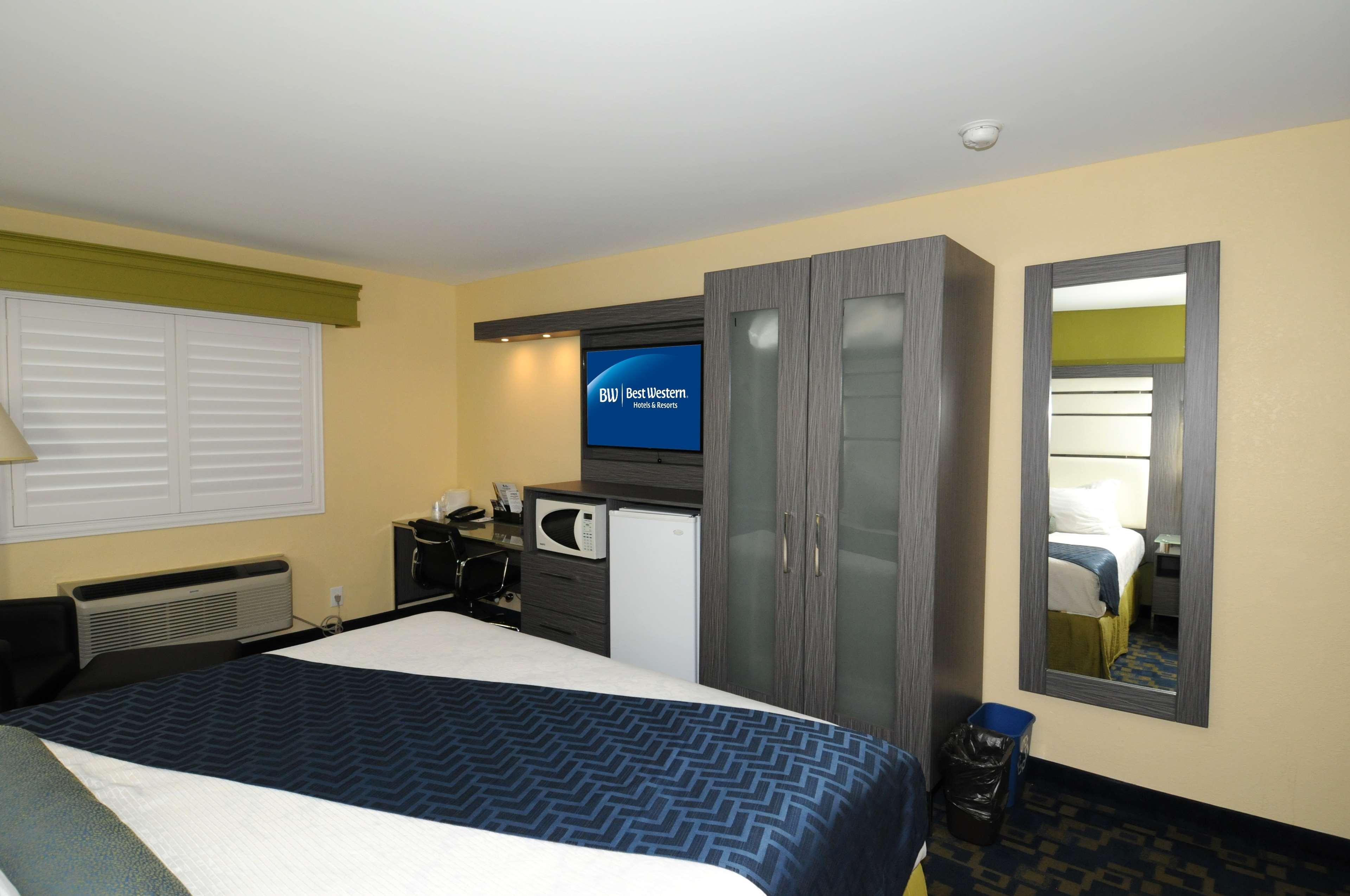 Best Western Antelope Inn & Suites Red Bluff Bagian luar foto