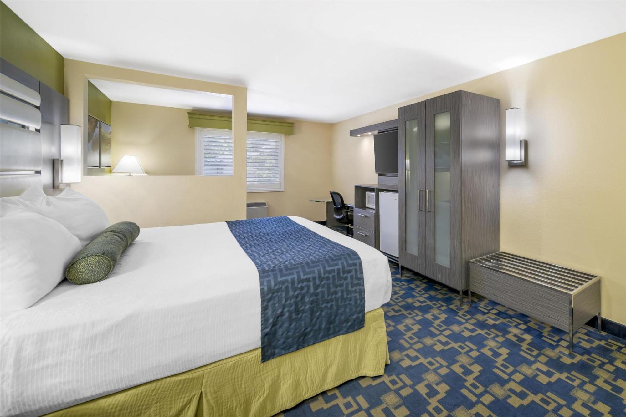 Best Western Antelope Inn & Suites Red Bluff Bagian luar foto