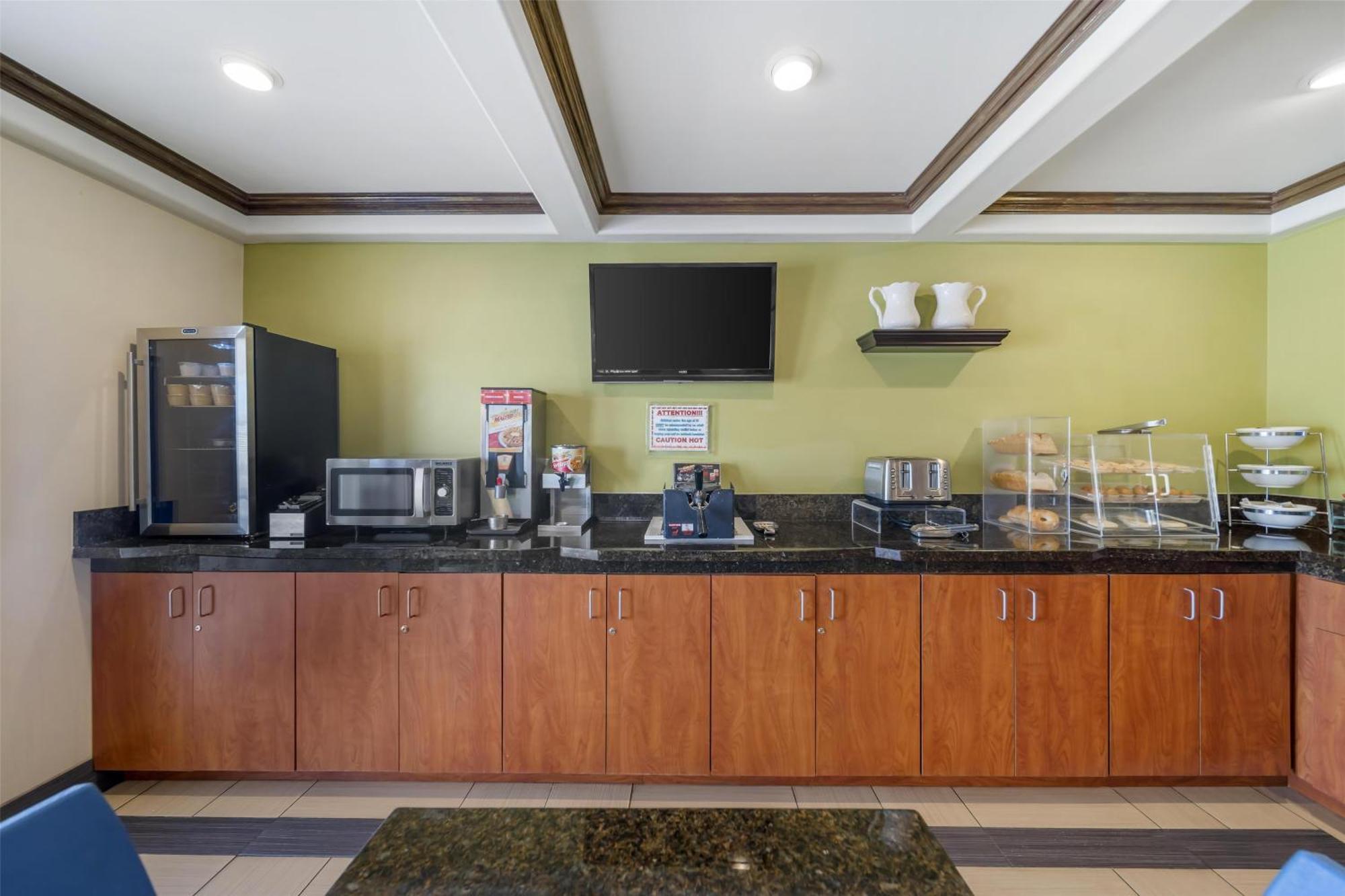 Best Western Antelope Inn & Suites Red Bluff Bagian luar foto