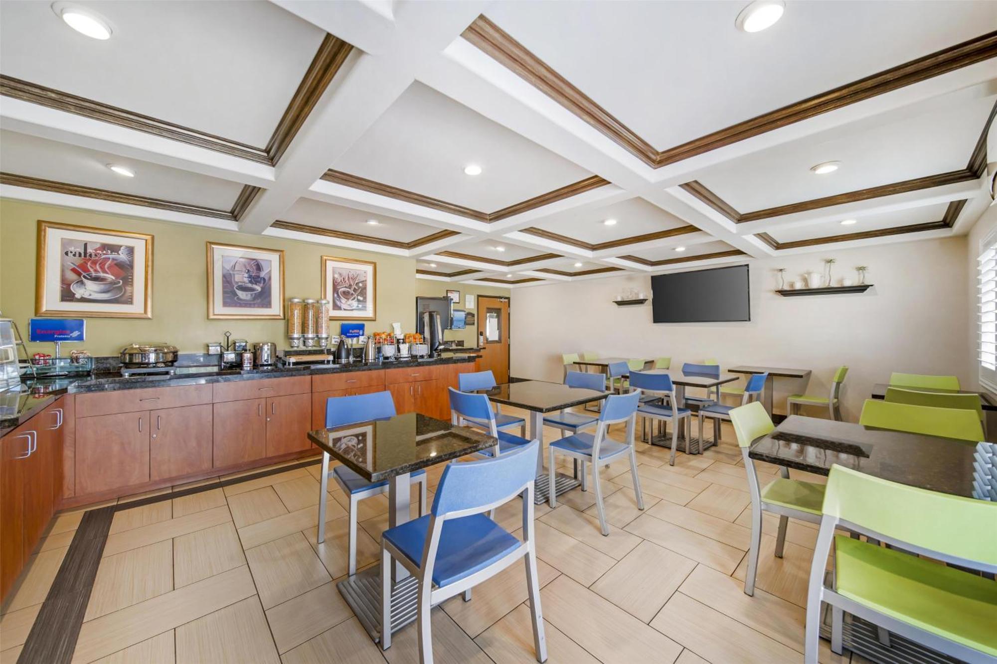 Best Western Antelope Inn & Suites Red Bluff Bagian luar foto