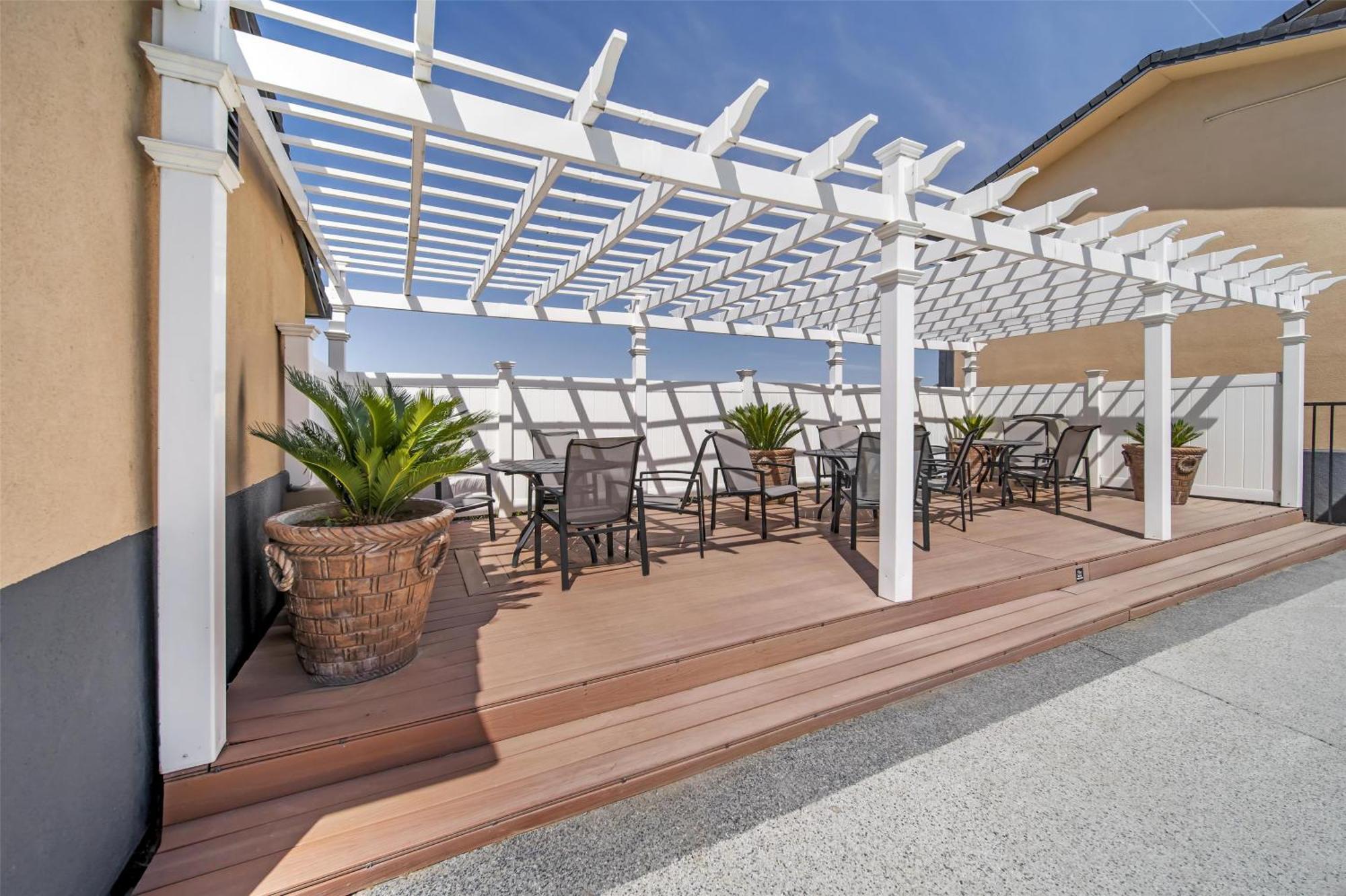 Best Western Antelope Inn & Suites Red Bluff Bagian luar foto